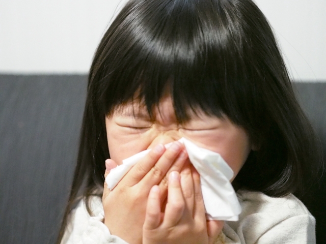 鼻血がよくでる子供の原因って何？鼻血の止め方もご紹介