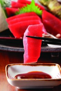 刺身やお寿司って子どもに食べさせても大丈夫？いつからなら安心してあげられる？