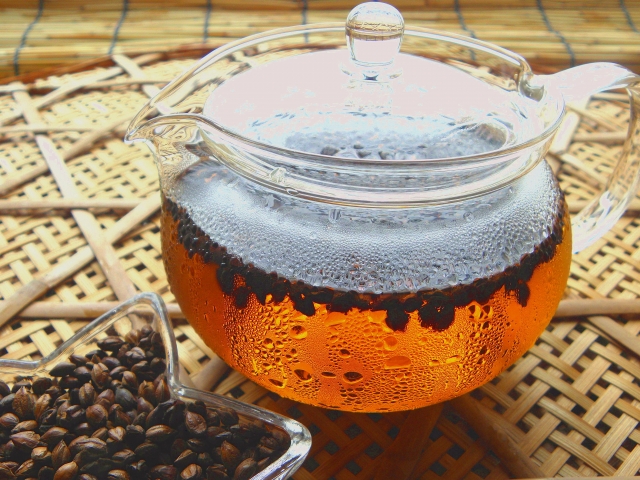 麦茶とハトムギ茶の効能の違いを調査！妊婦はどちらを選べばいい？